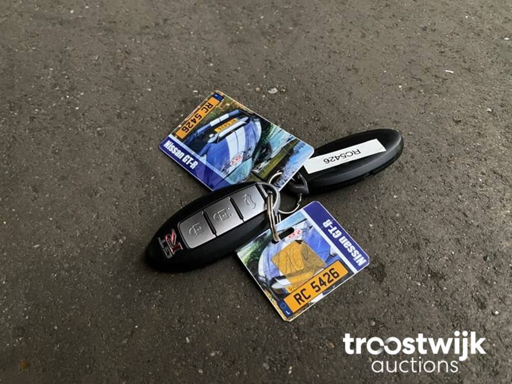 Nissan GT-R R35 3.8 V6 570 PS 2016 GTR35 FACELIFT GTR