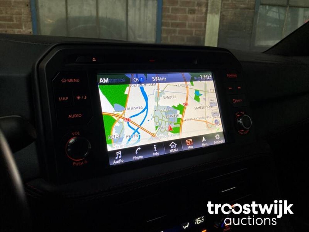 Nissan GT-R R35 3.8 V6 570 PS 2016 GTR35 FACELIFT GTR