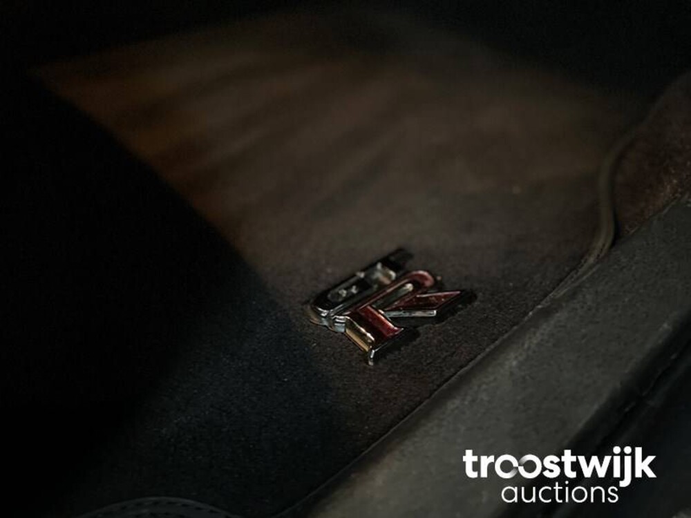 Nissan GT-R R35 3.8 V6 570 PS 2016 GTR35 FACELIFT GTR