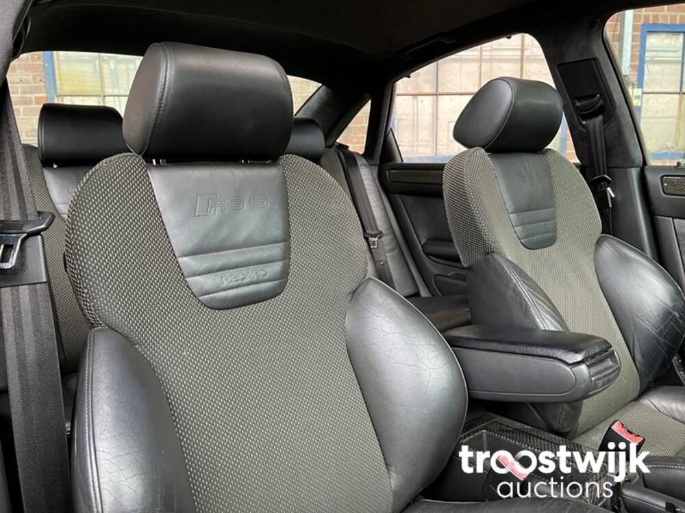 Audi RS6 Limousine 4.2 V8 Quattro  450hp 2003, ZS-298-V
