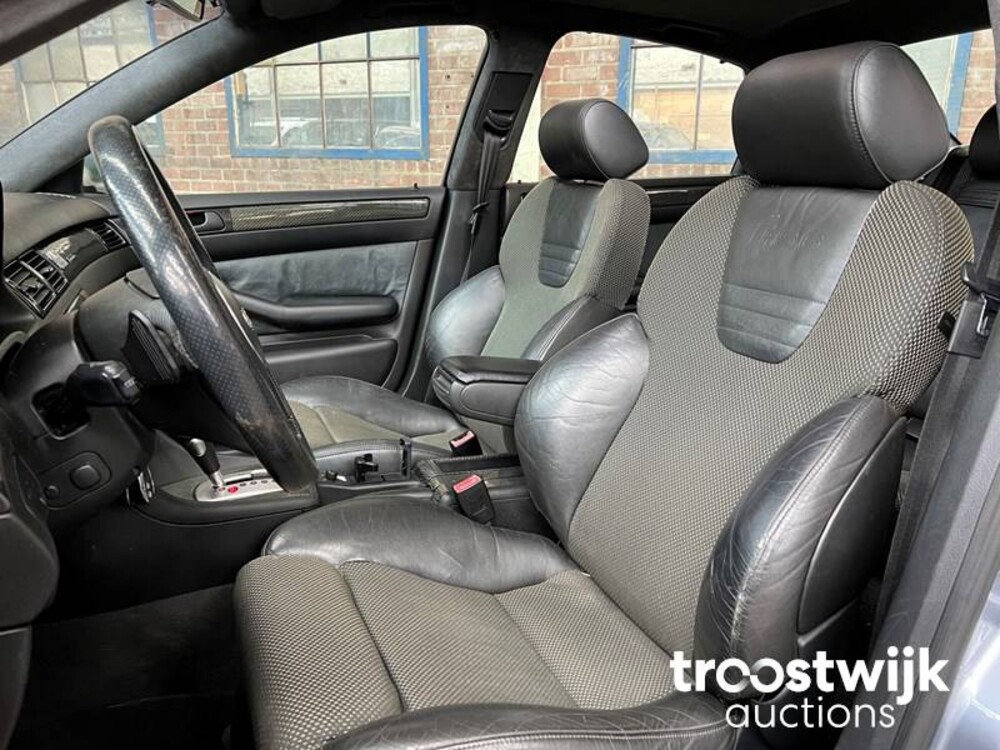 Audi RS6 Limousine 4.2 V8 Quattro  450hp 2003, ZS-298-V