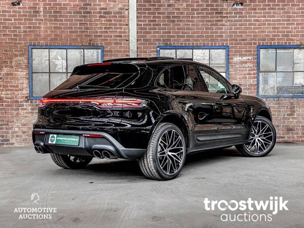 Porsche Macan 2.0  PDK 265hp MY2023 -Herstellergarantie-