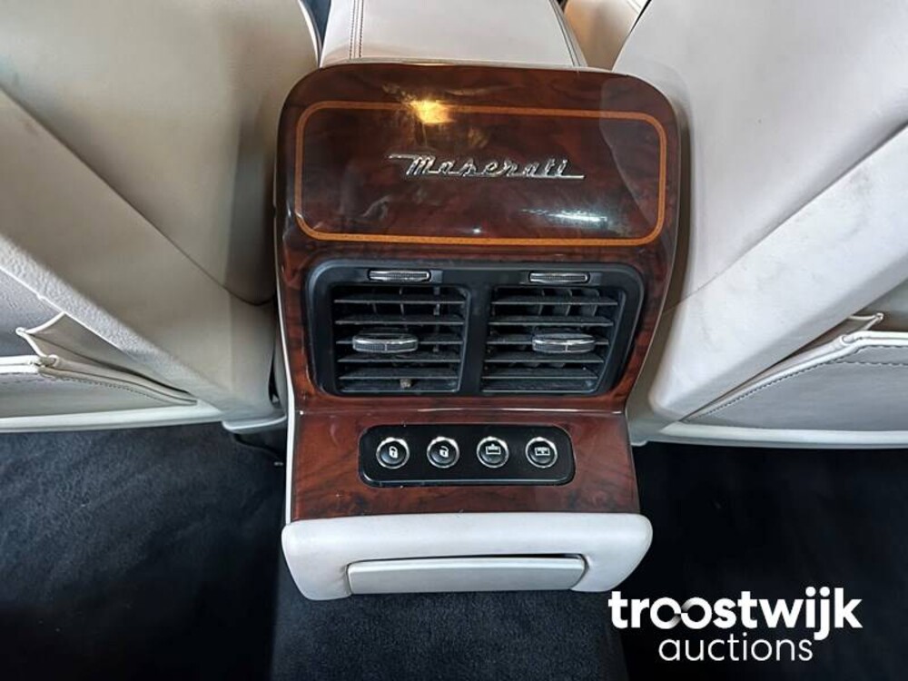 Maserati Quattroporte Executive GT 4.2  401PS 2010, R-125-TN