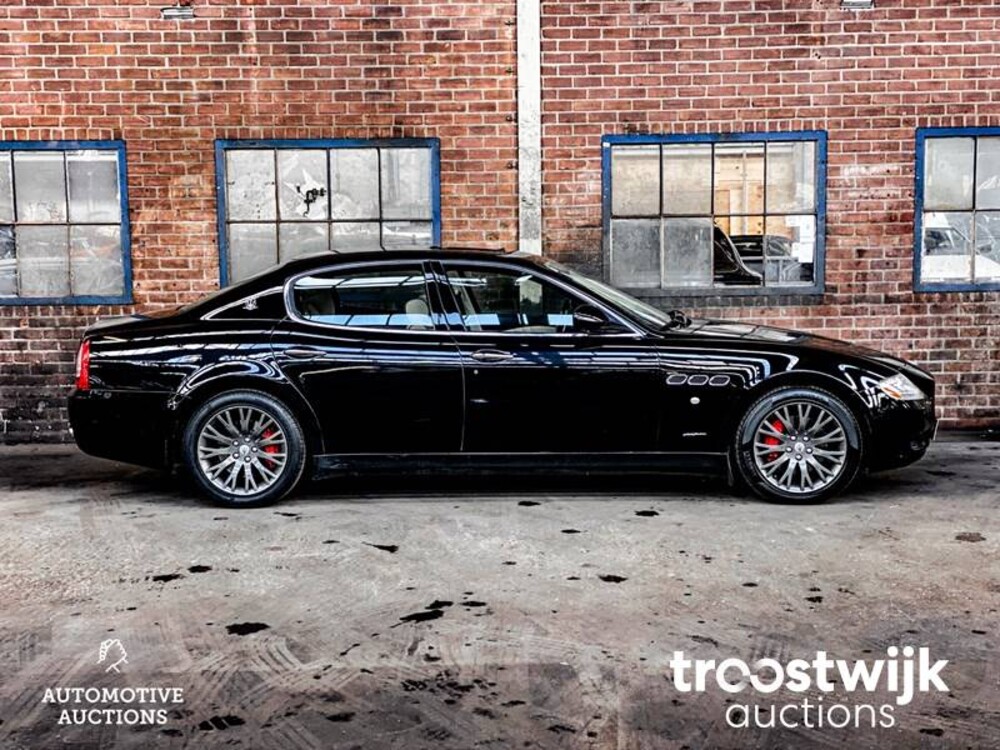 Maserati Quattroporte Executive GT 4.2  401PS 2010, R-125-TN