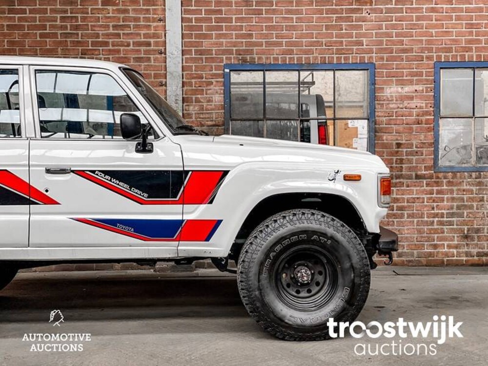 Toyota Landcruiser FJ60 2F 135hp 1982