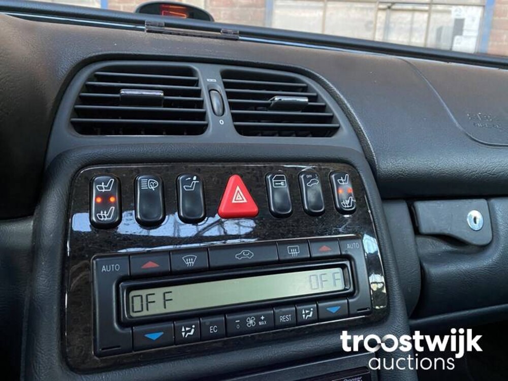 Mercedes-Benz CLK55 AMG V8 CLK-Klasse 347pk 2001 -Youngtimer-