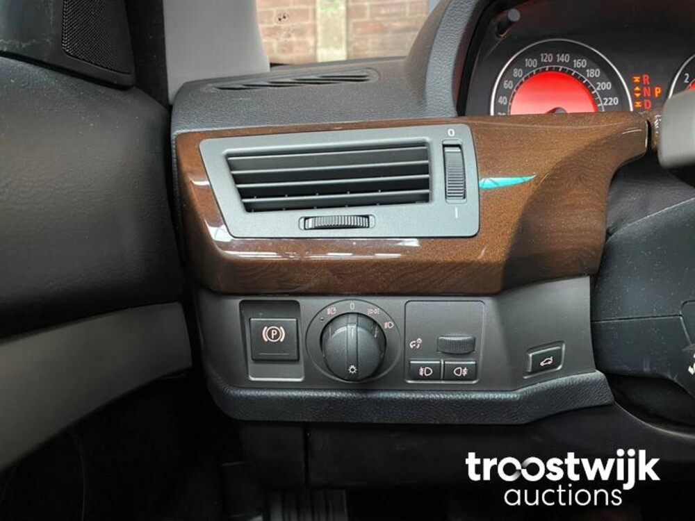 BMW 735i Executive E65 3.6 V8 7-series 272hp 2005 -Youngtimer-