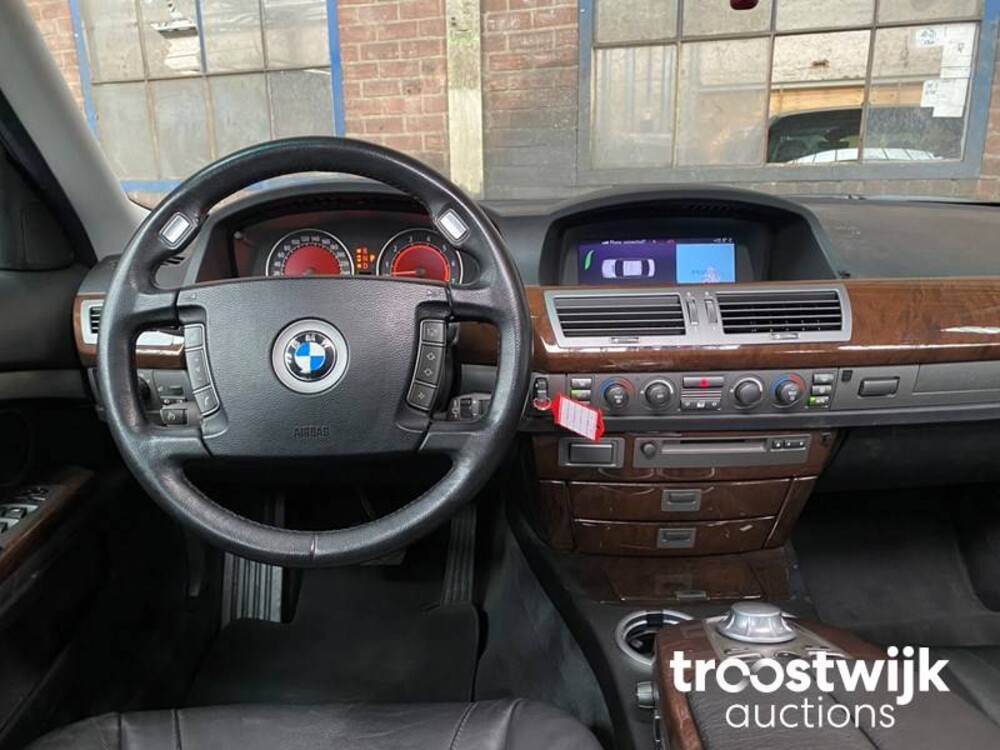 BMW 735i Executive E65 3.6 V8 7-series 272hp 2005 -Youngtimer-
