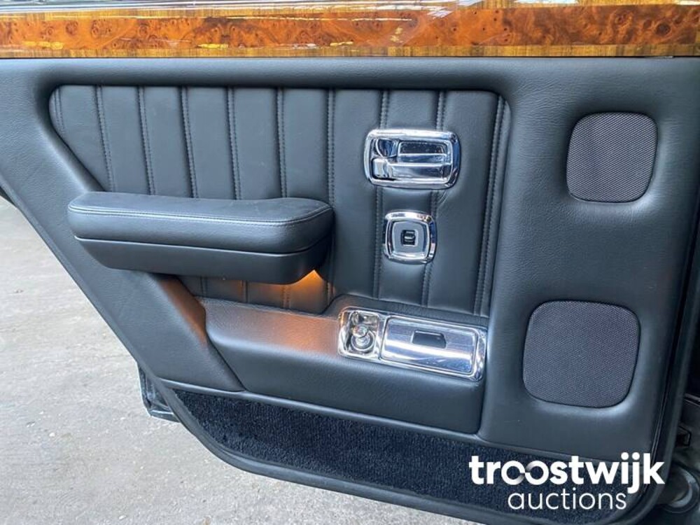 Bentley Brooklands 6.8 V8 249hp 1996, 95-HGZ-1