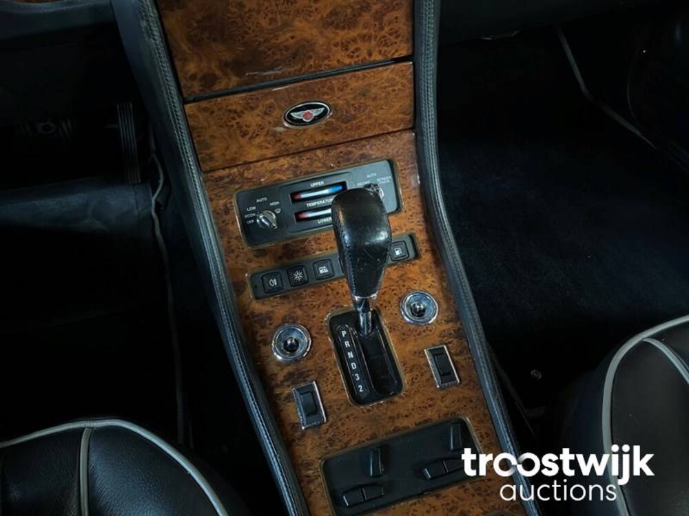 Bentley Brooklands 6.8 V8 249hp 1996, 95-HGZ-1