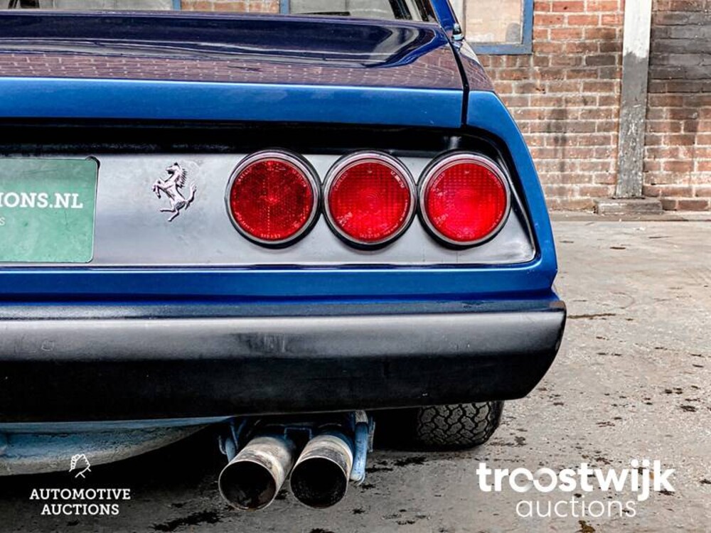 Ferrari 365 GT4 2+2 4.4 V12 340hp 1975 