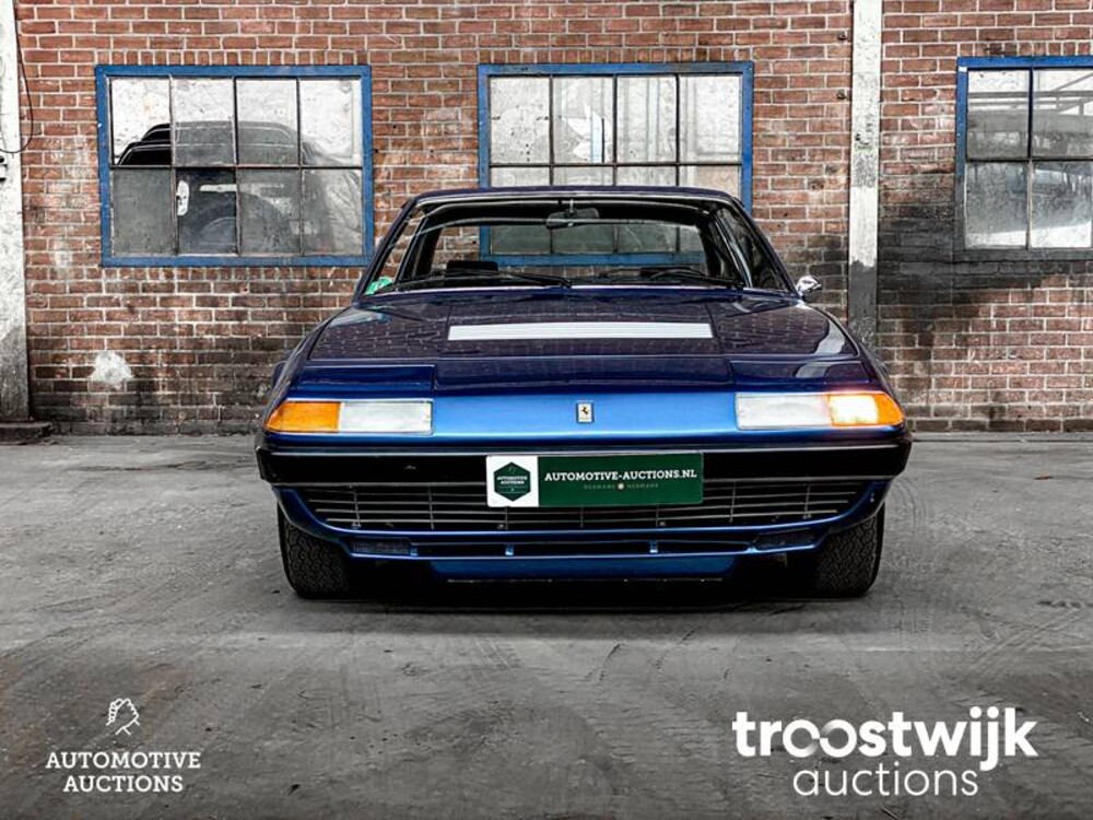 Ferrari 365 GT4 2+2 4.4 V12 340hp 1975 