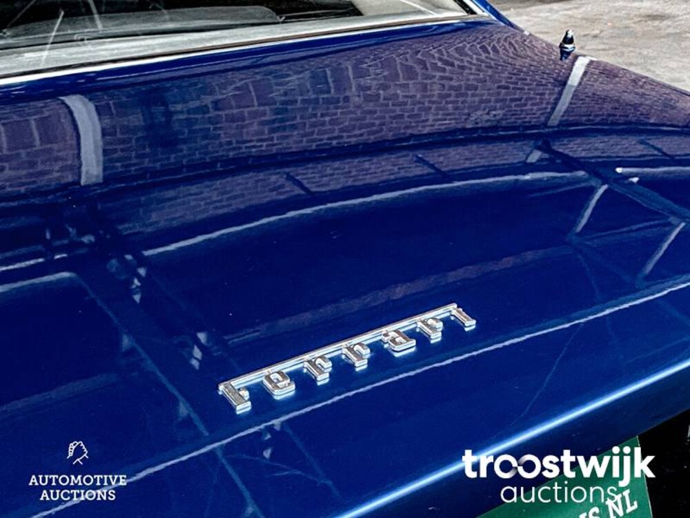 Ferrari 365 GT4 2+2 4.4 V12 340hp 1975 