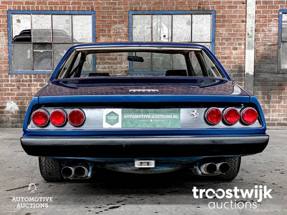 Ferrari 365 GT4 2+2 4.4 V12 340hp 1975 