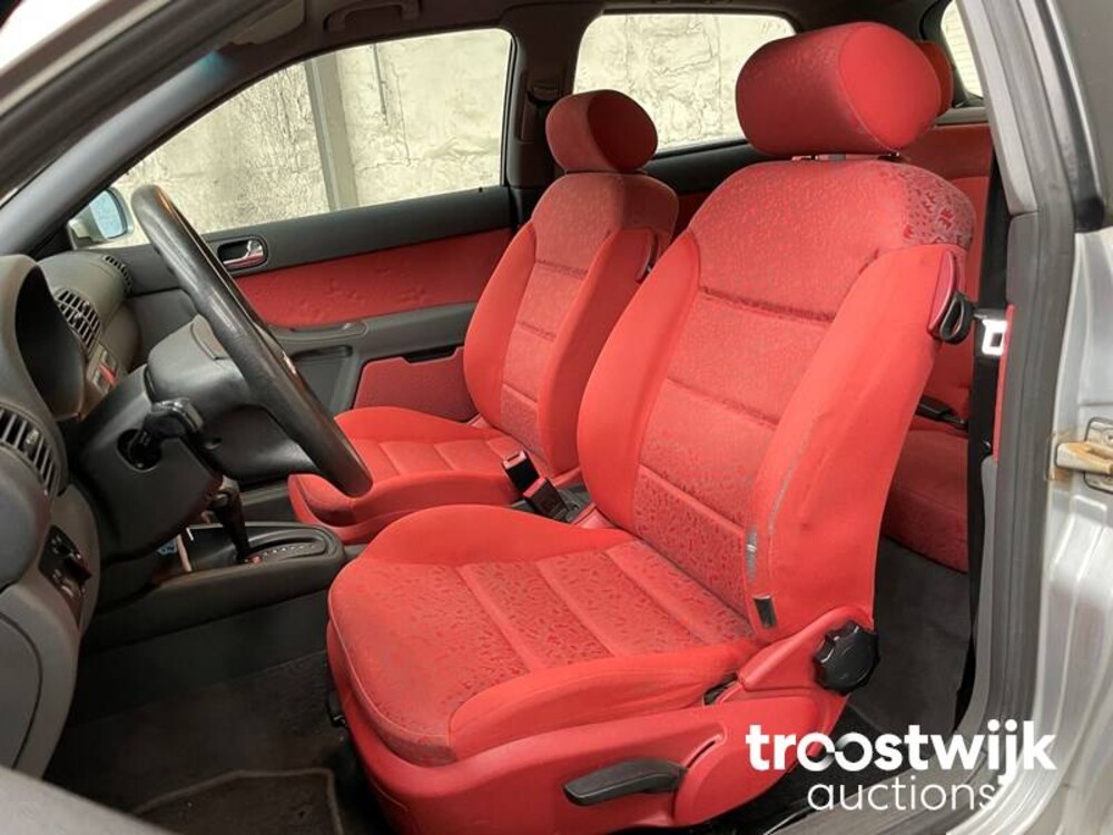 Audi A3 1.6 Ambiente 101pk 1998, -Orig.NL-, SX-BG-60