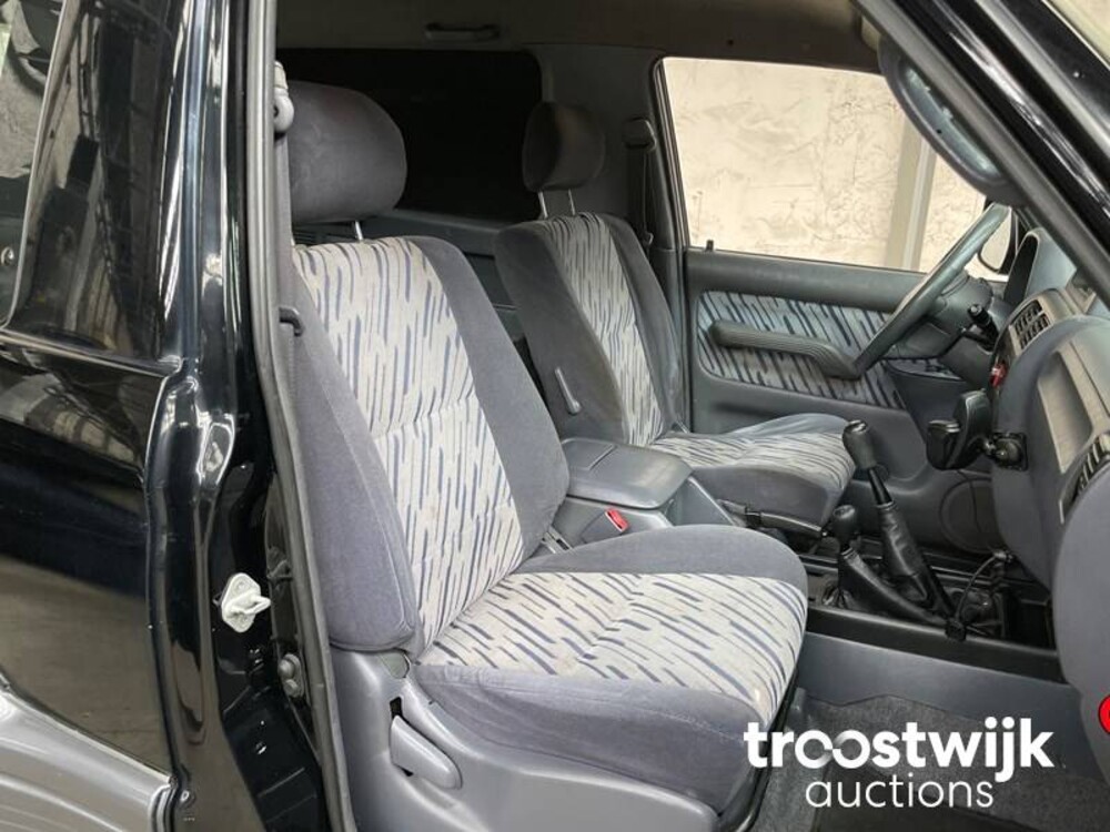 Toyota LandCruiser 90 3.0 HR Blind Van 125pk 1998, 74-BS-FJ