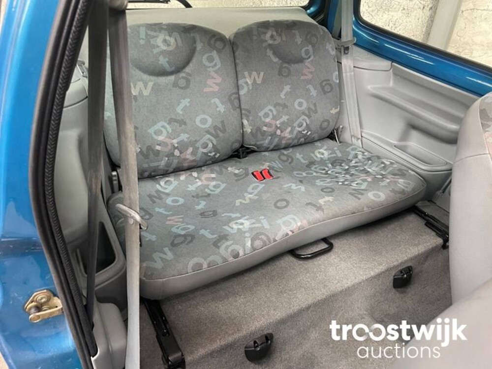 Renault Twingo 1.2-16V Laz.Quick.5 75pk 2005, 26-KDG-3