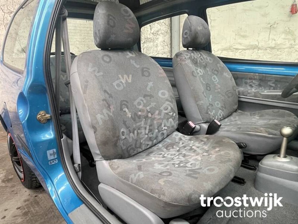 Renault Twingo 1.2-16V Laz.Quick.5 75pk 2005, 26-KDG-3