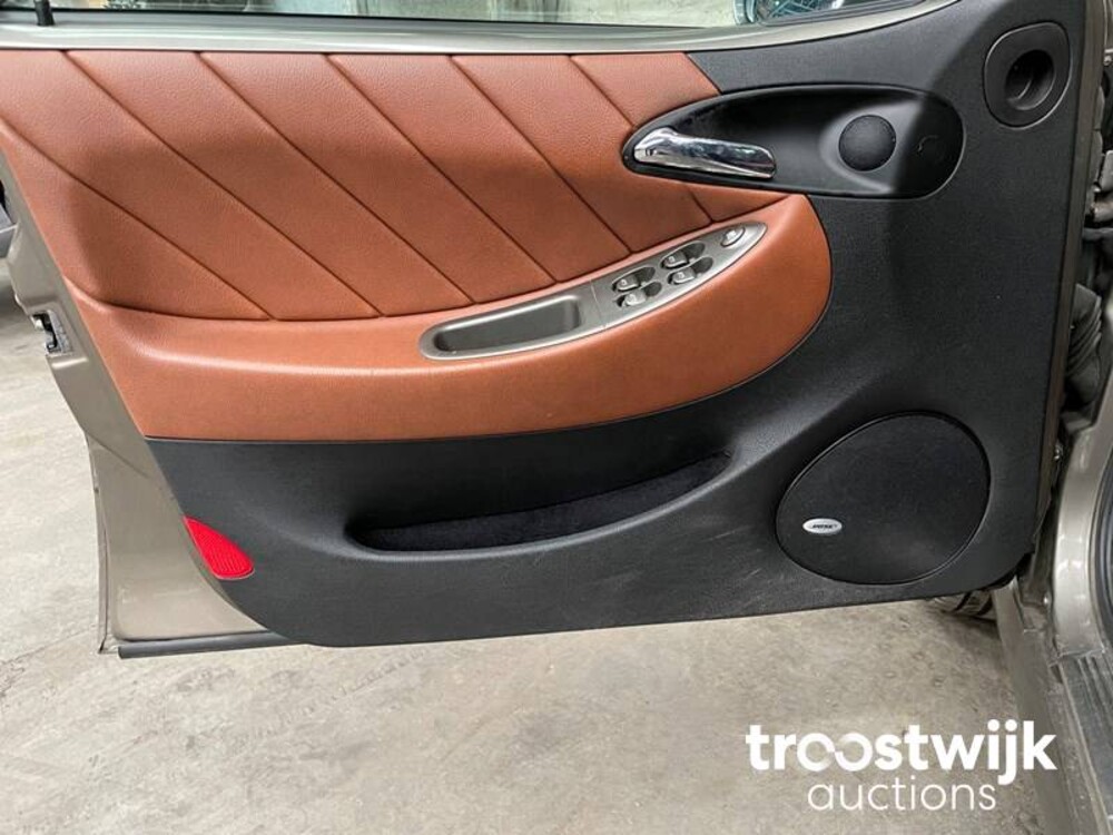 Lancia Lybra SW 2.0-20V Emblema 150hp 2005, -Orig.NL-, 65-RH-TL