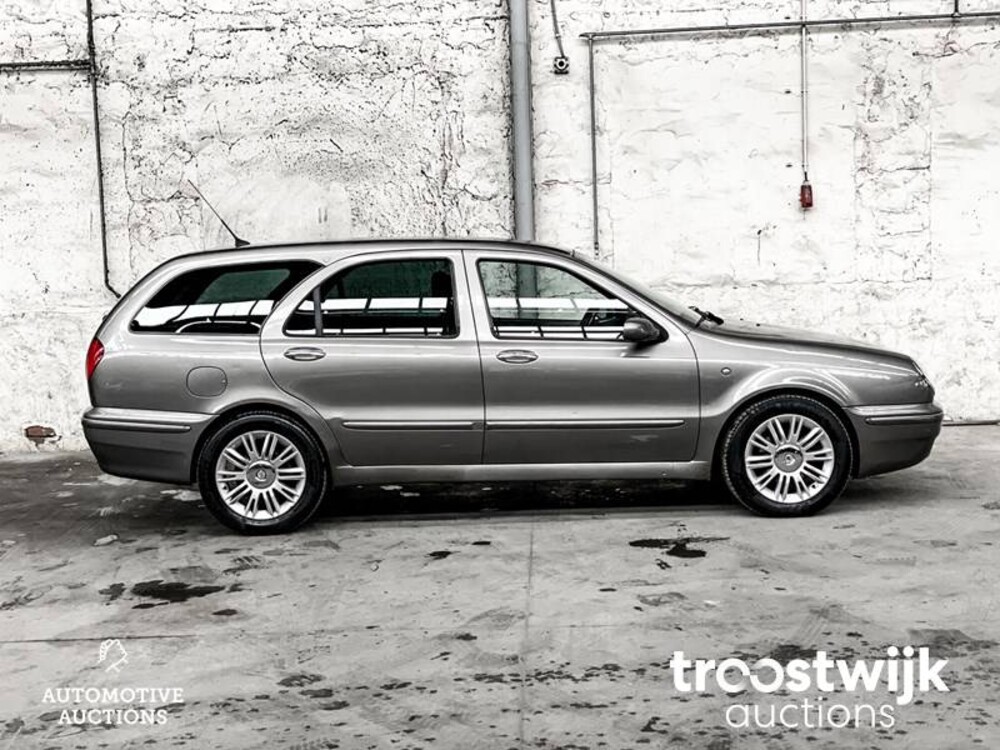Lancia Lybra SW 2.0-20V Emblema 150hp 2005, -Orig.NL-, 65-RH-TL