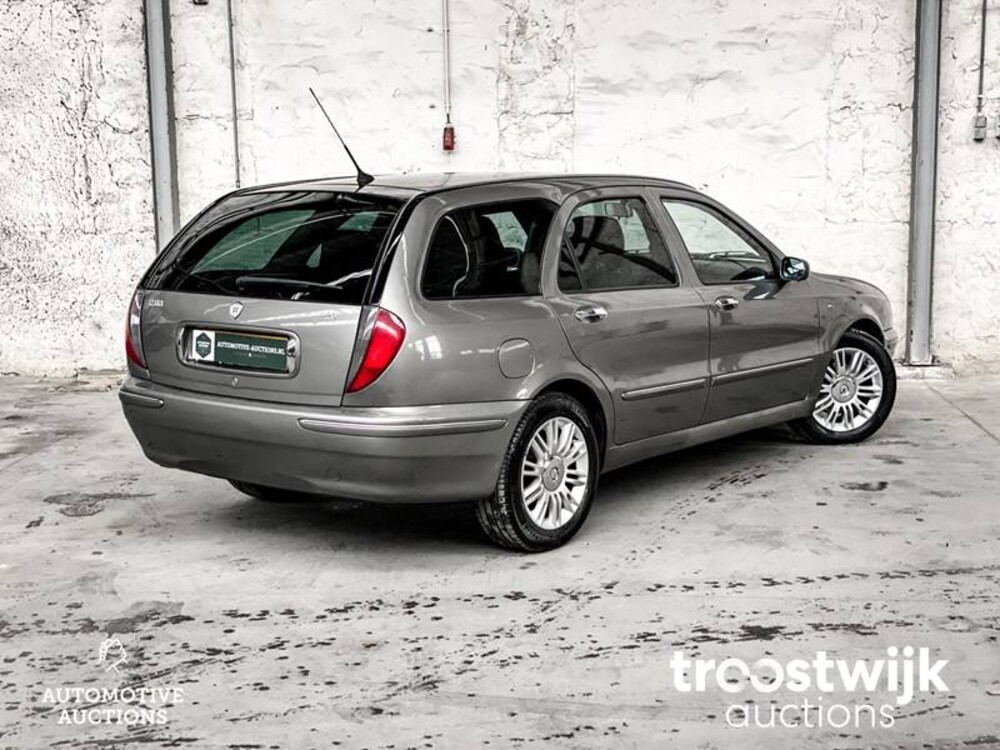 Lancia Lybra SW 2.0-20V Emblema 150hp 2005, -Orig.NL-, 65-RH-TL