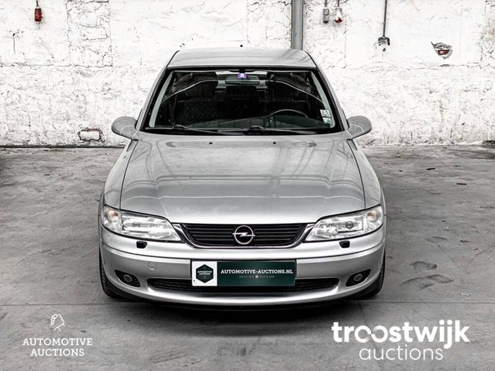 Opel Vectra 1.8-16V Sport Ed. II 116pk 2000 -Orig.NL-, 97-FG-KG