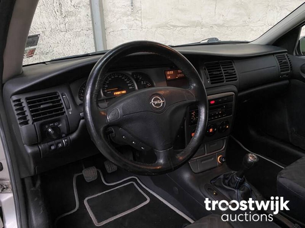 Opel Vectra 1.8-16V Sport Ed. II 116pk 2000 -Orig.NL-, 97-FG-KG