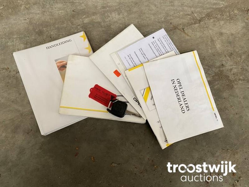 Opel Vectra 1.8-16V Sport Ed. II 116pk 2000 -Orig.NL-, 97-FG-KG