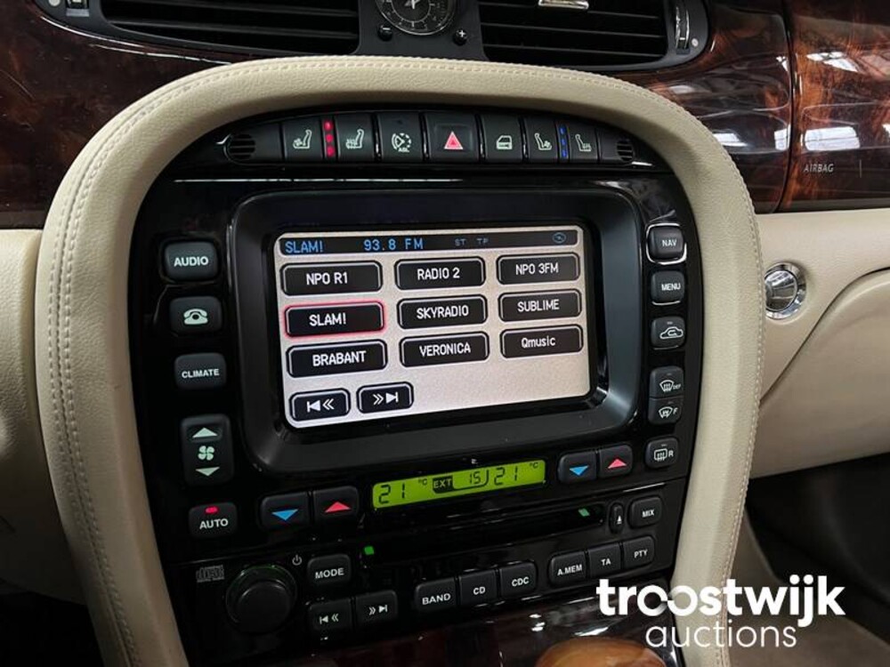 Jaguar XJ Sovereign 2.7D V6 207hp 2008 -Orig.NL-, 59-HJH-9