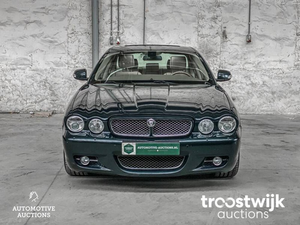 Jaguar XJ Sovereign 2.7D V6 207hp 2008 -Orig.NL-, 59-HJH-9