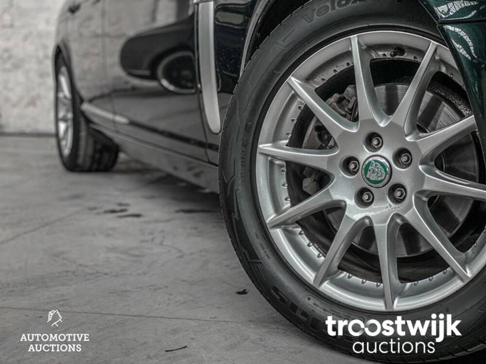 Jaguar XJ Sovereign 2.7D V6 207hp 2008 -Orig.NL-, 59-HJH-9