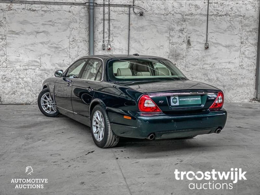 Jaguar XJ Sovereign 2.7D V6 207hp 2008 -Orig.NL-, 59-HJH-9