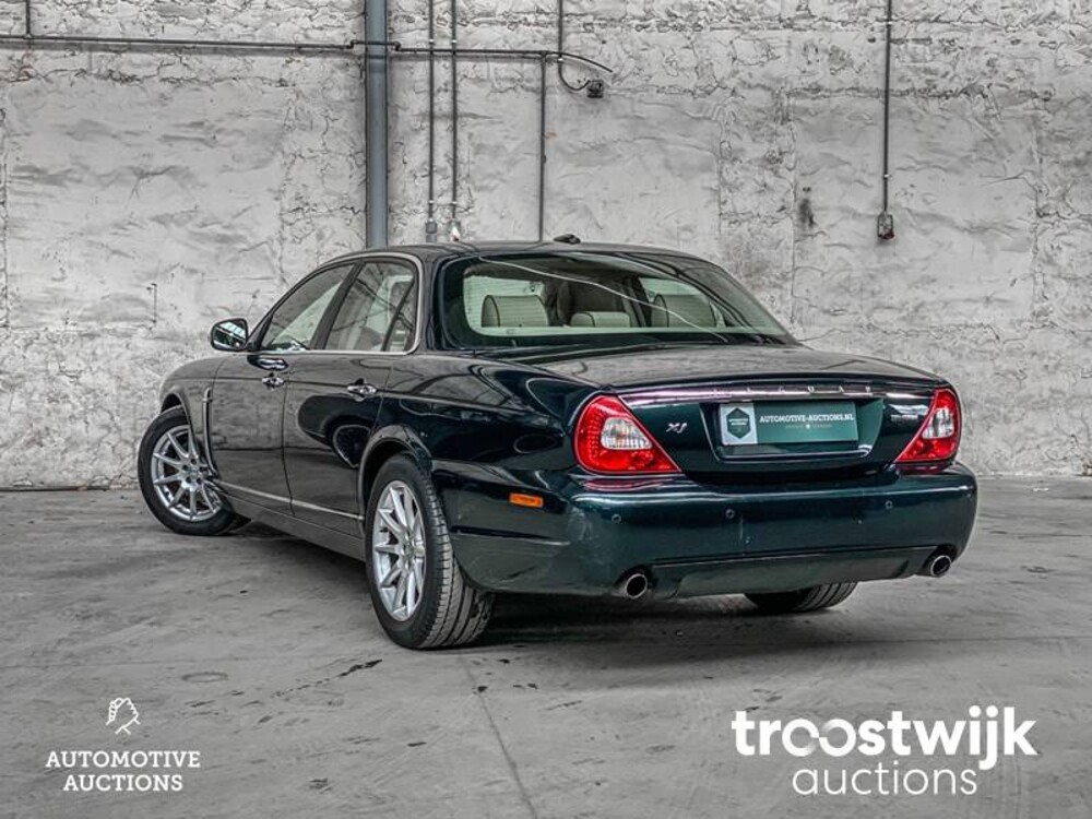 Jaguar XJ Sovereign 2.7D V6 207hp 2008 -Orig.NL-, 59-HJH-9