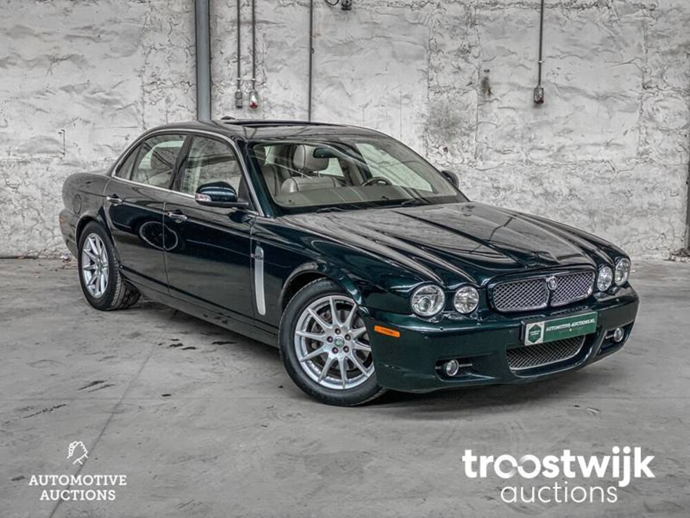 Jaguar XJ Sovereign 2.7D V6 207hp 2008 -Orig.NL-, 59-HJH-9