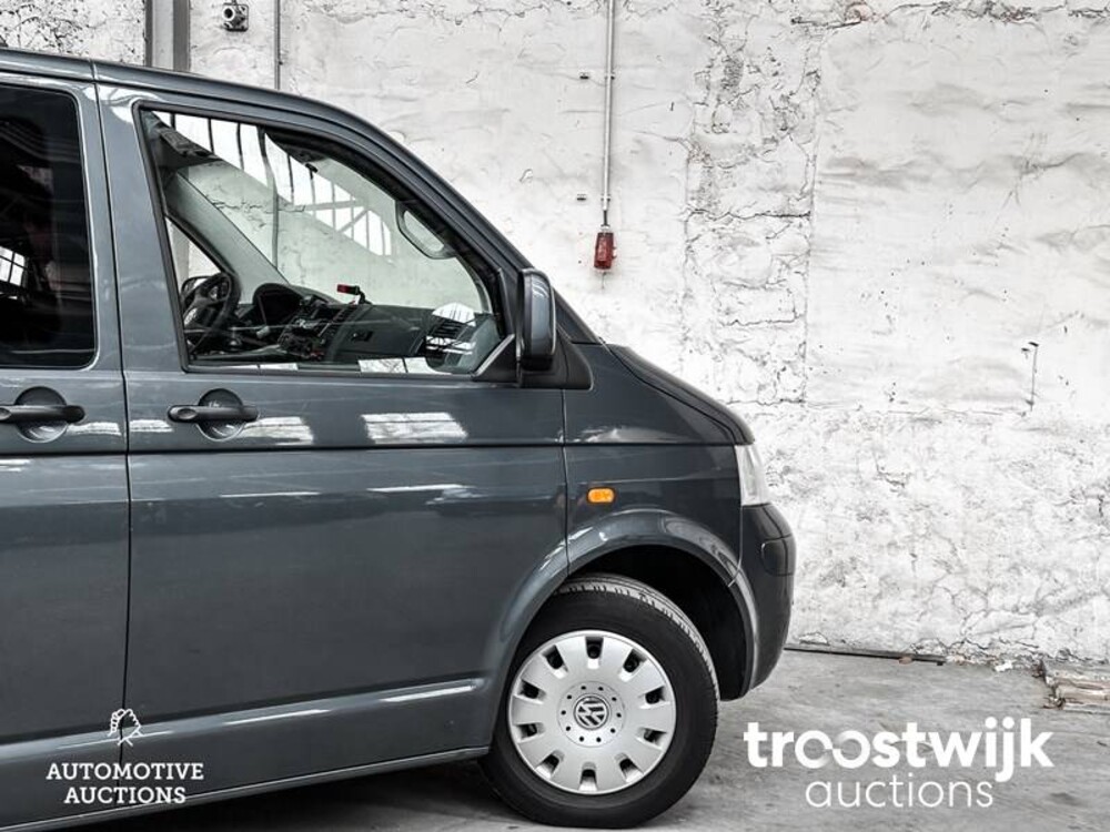 Volkswagen Rolstoelauto 2.5 TDI 340 Trend.DC 131pk 2007, -Orig.NL-, 25-VBZ-9