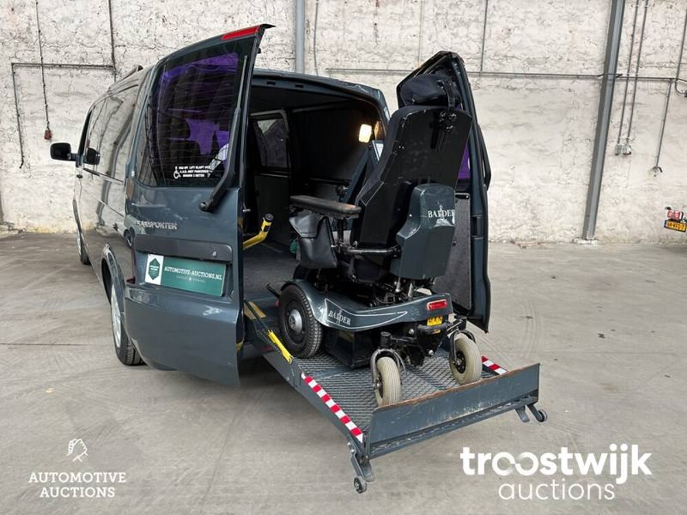 Volkswagen Rolstoelauto 2.5 TDI 340 Trend.DC 131pk 2007, -Orig.NL-, 25-VBZ-9