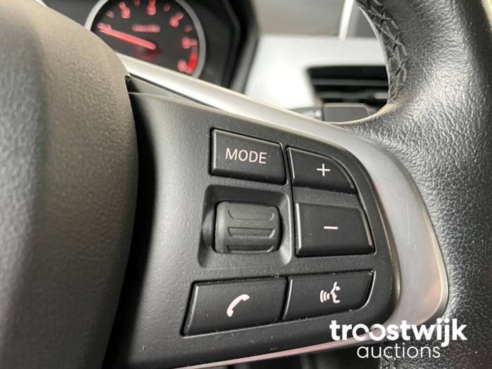 BMW X1 sDrive18d Cent.Hi.Ex 150pk 2017 Automaat! RF-178-D