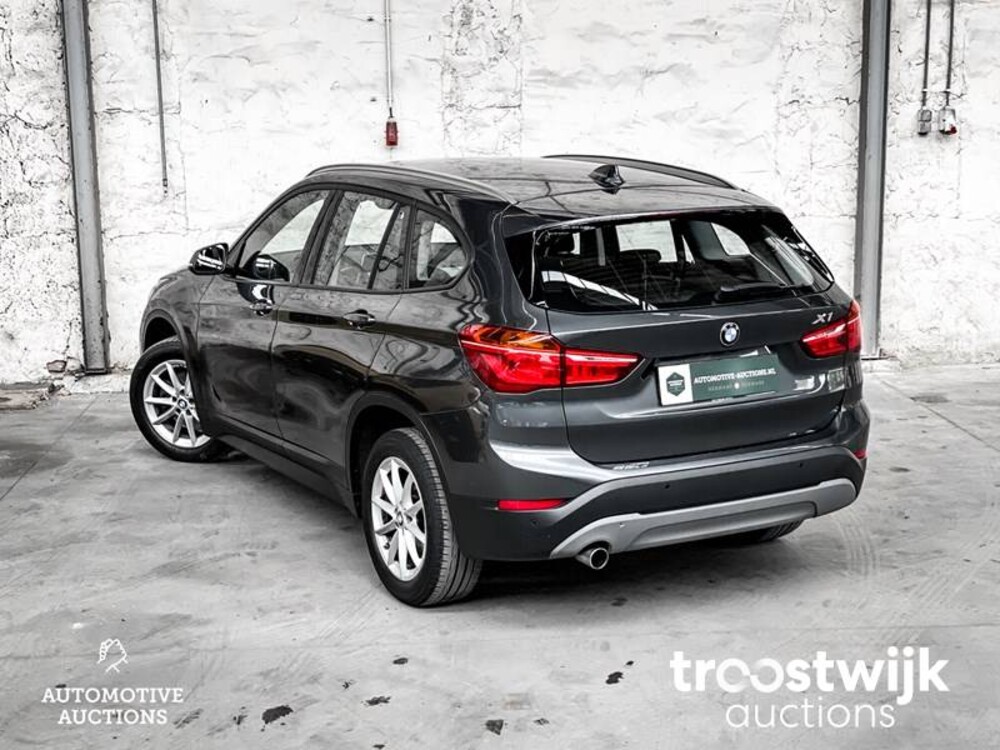 BMW X1 sDrive18d Cent.Hi.Ex 150pk 2017 Automaat! RF-178-D