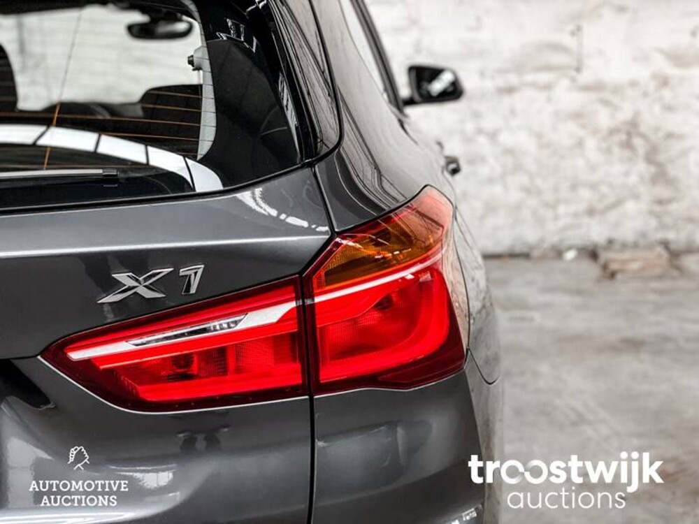 BMW X1 sDrive18d Cent.Hi.Ex 150pk 2017 Automaat! RF-178-D