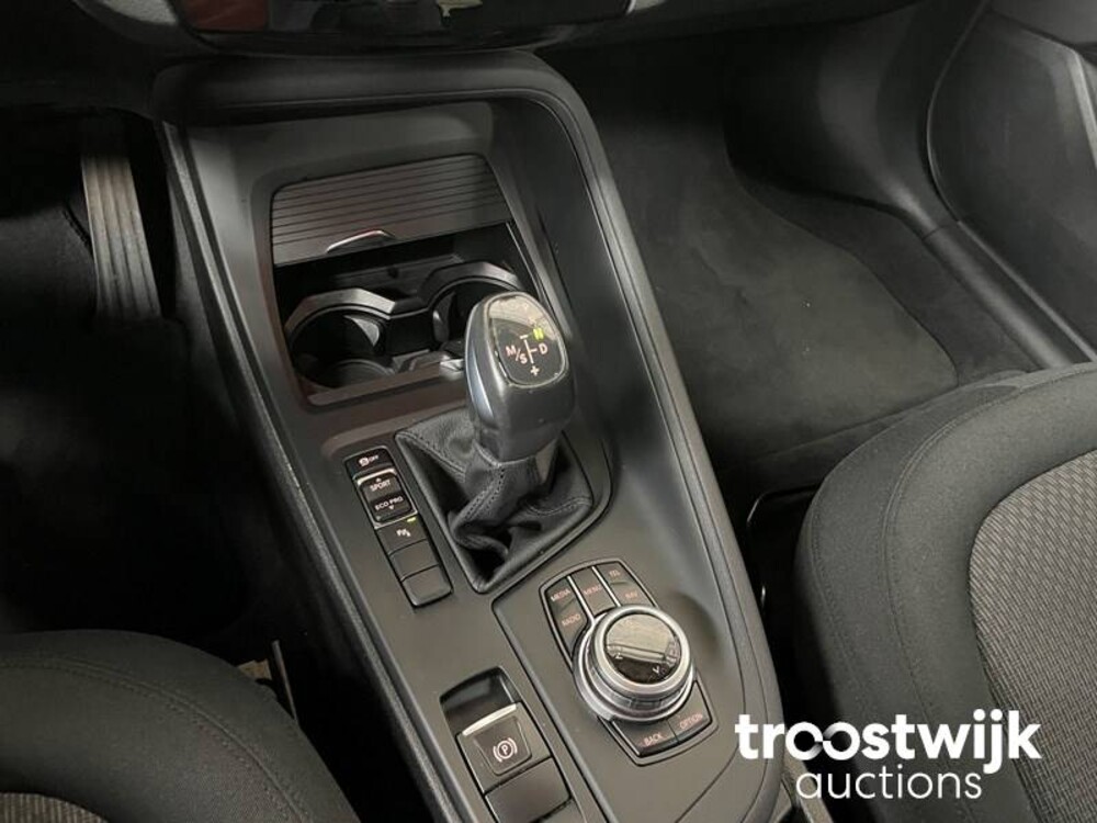 BMW X1 sDrive18d Cent.Hi.Ex 150pk 2017 Automaat! RF-178-D