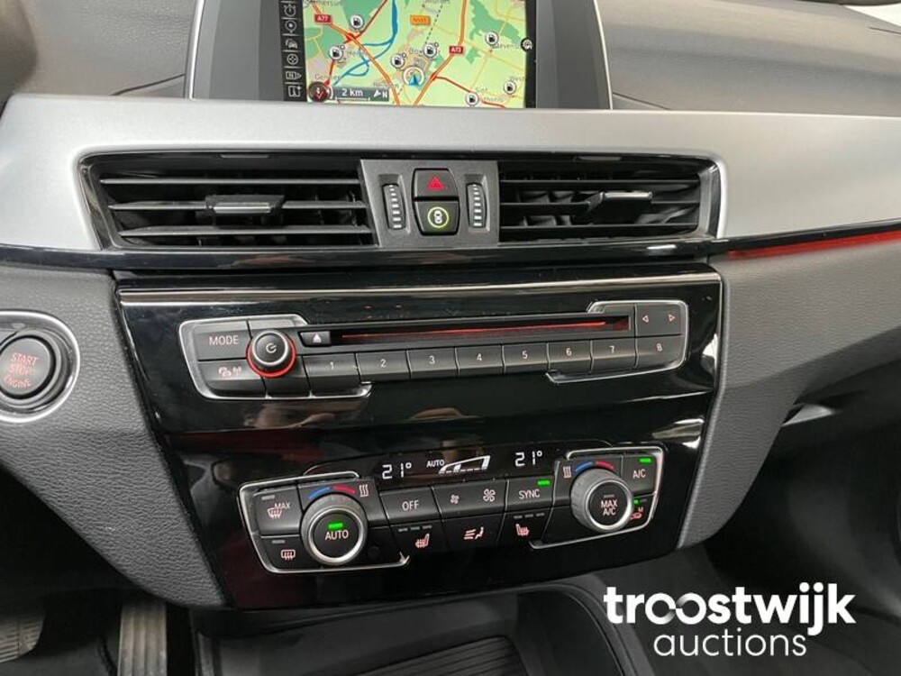 BMW X1 sDrive18d Cent.Hi.Ex 150pk 2017 Automaat! RF-178-D