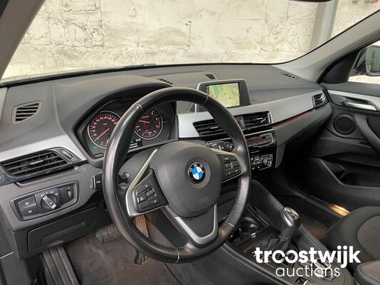 BMW X1 sDrive18d Cent.Hi.Ex 150pk 2017 Automaat! RF-178-D