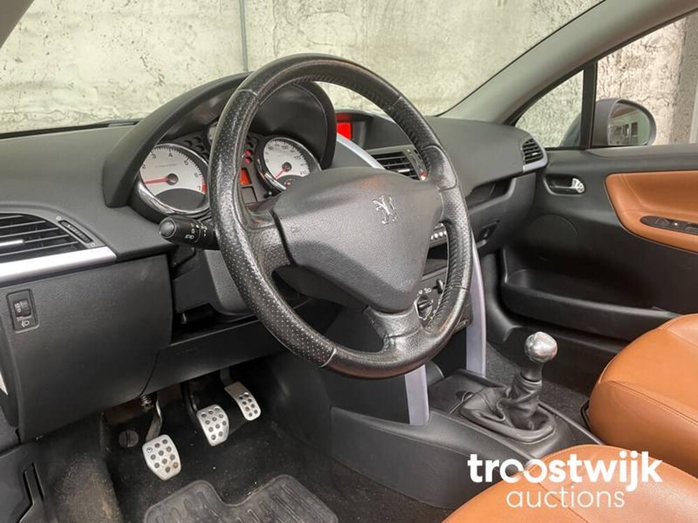 Peugeot 207 CC 1.6 VTi 120pk 2007, -Orig.NL-, 10-XS-SG