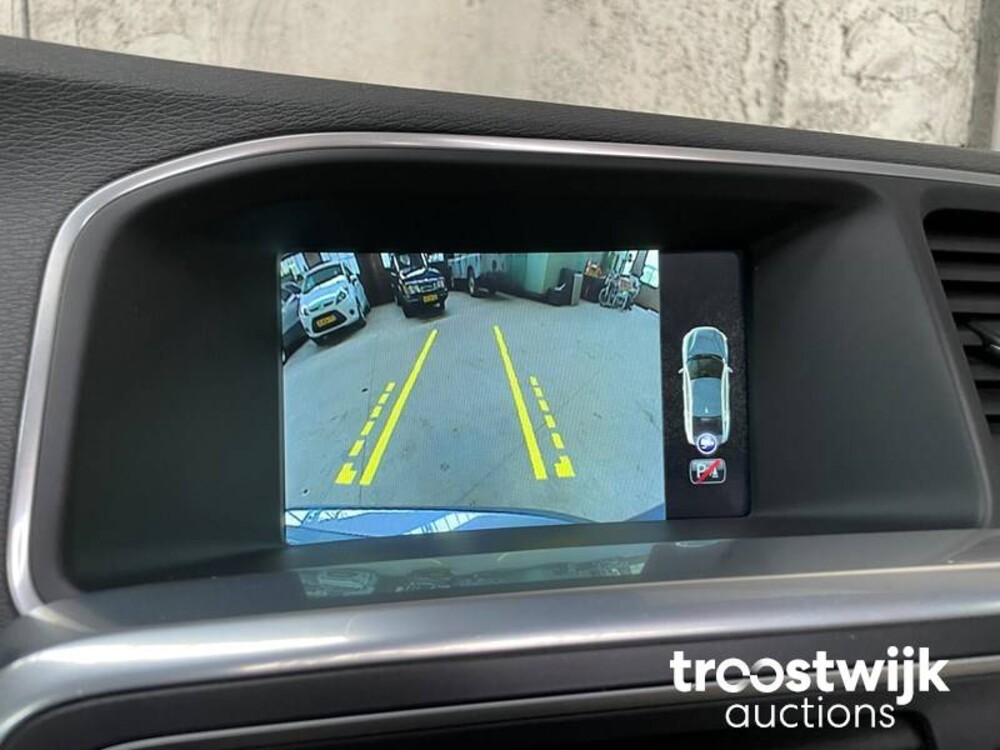 Volvo S 60 T5 Summum L 245hp 2016