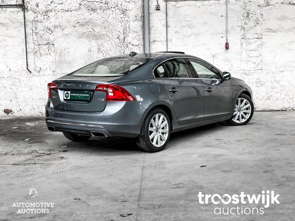 Volvo S 60 T5 Summum L 245hp 2016
