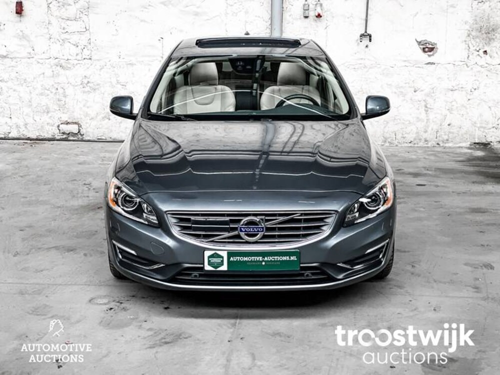 Volvo S 60 T5 Summum L 245hp 2016