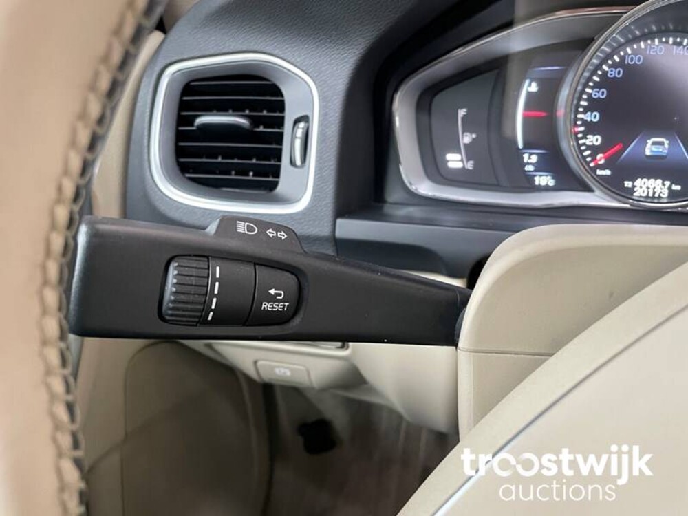 Volvo S 60 T5 Summum L 245hp 2016