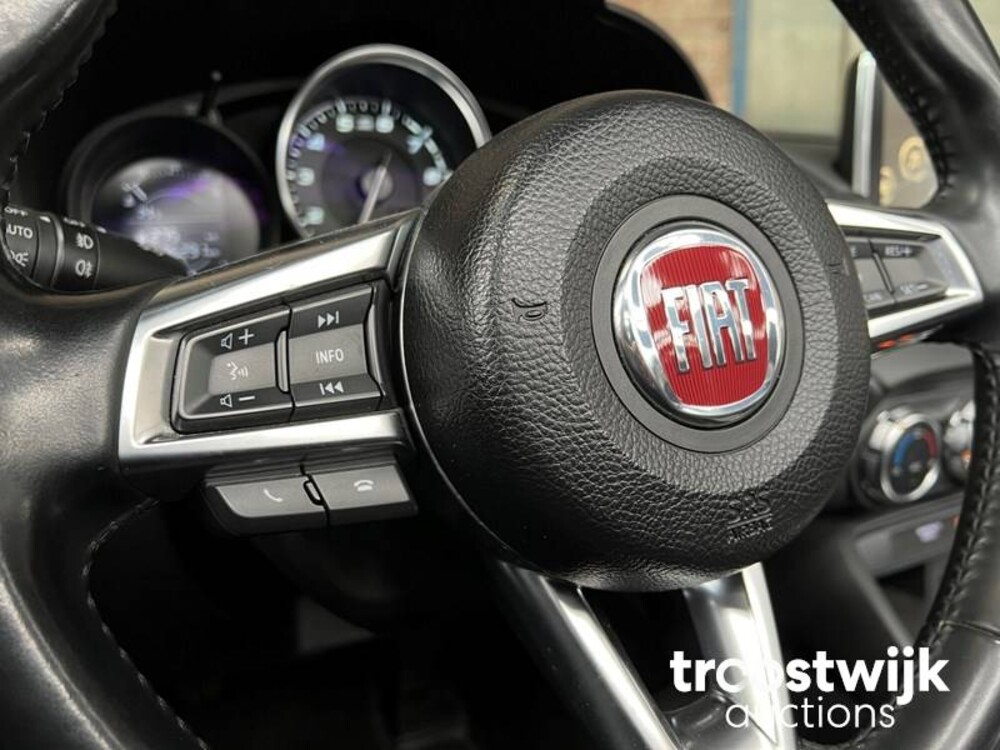 Fiat 124 Spider 1.4 M-Air T Lusso 140hp 2017, R-501-RF