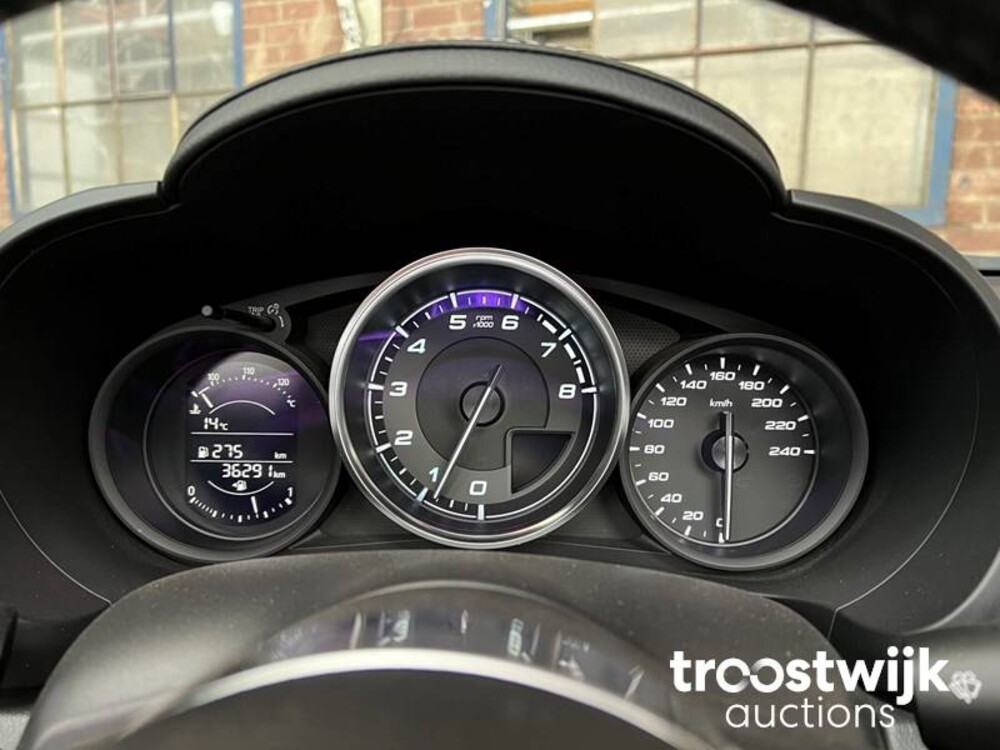 Fiat 124 Spider 1.4 M-Air T Lusso 140hp 2017, R-501-RF