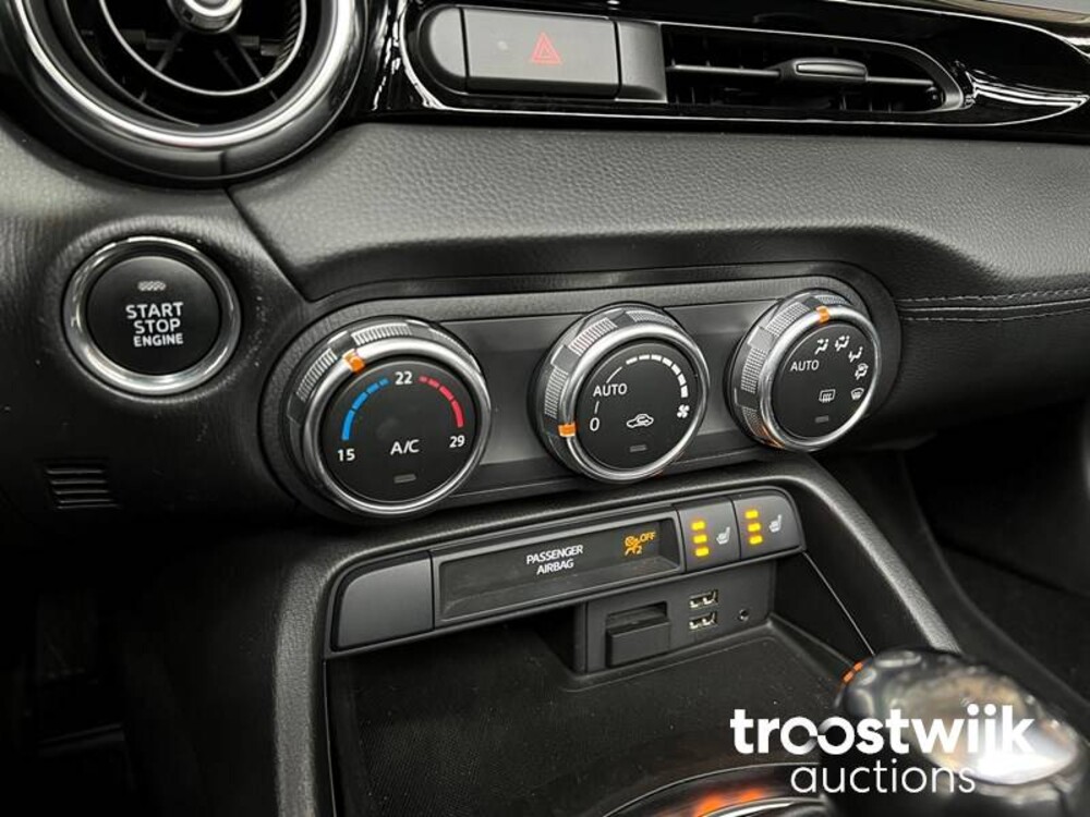 Fiat 124 Spider 1.4 M-Air T Lusso 140hp 2017, R-501-RF